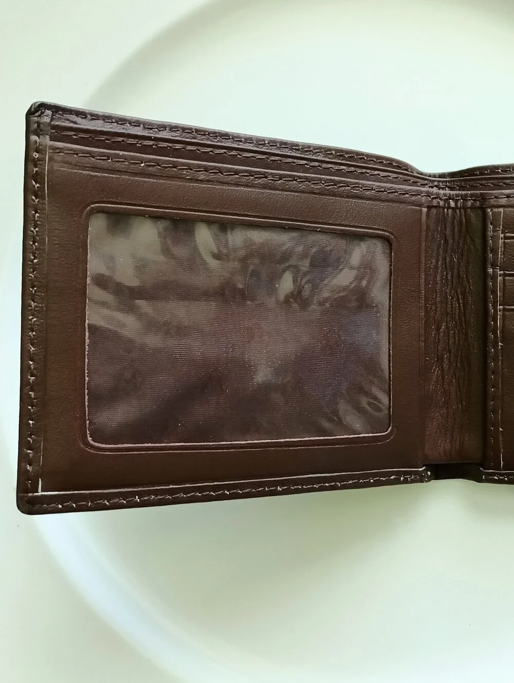 NWOT Men's Vintage Marlboro Country Store Dark Brown Genuine Leather Wallet